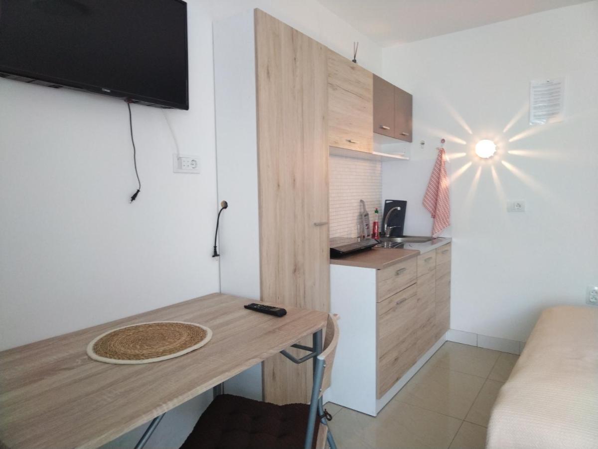 Studio Apartman Mir Apartman Magyarkanizsa Kültér fotó