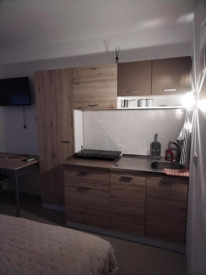 Studio Apartman Mir Apartman Magyarkanizsa Kültér fotó